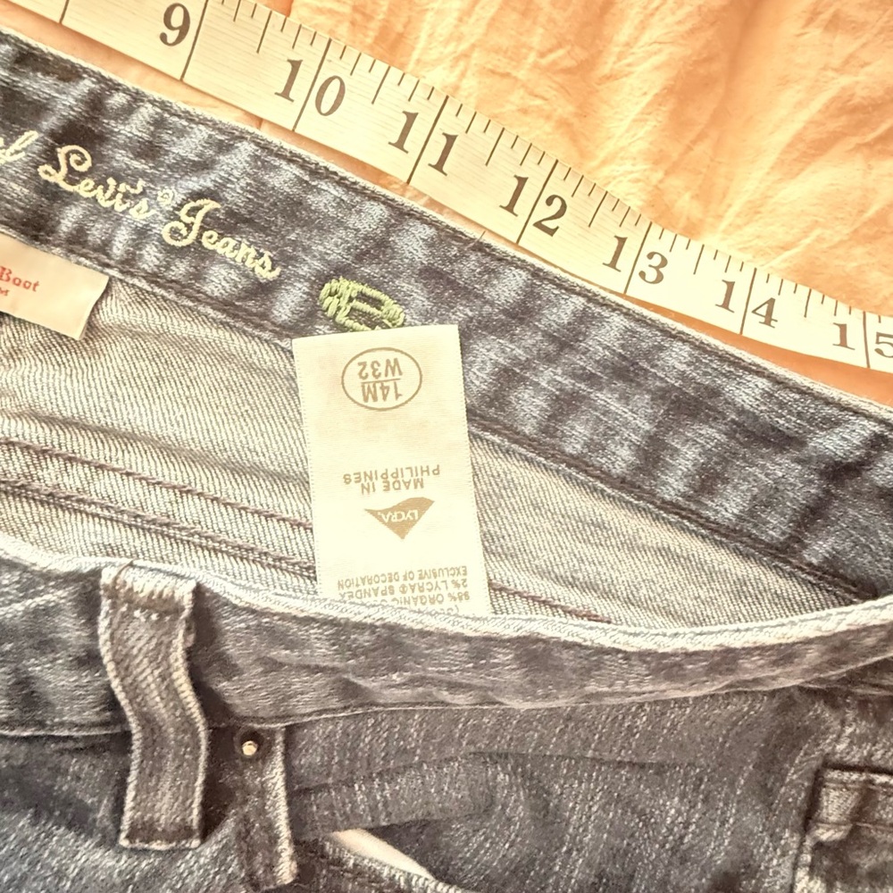 Levi's Women's Dark Gray Jeans